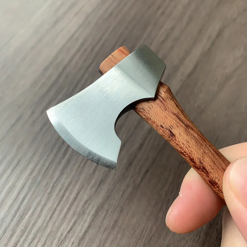 🪓 Mini Survival Axe